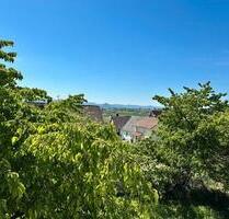 Vermiete: schöne, sonnige, helle 4 Zi.- Wohnung in Schlaitdorf (b