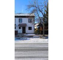 Gepflegtes Reiheneckhaus mit Garage und Garten in Gilching