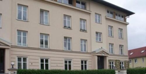 Foto - Schöne 2 Zimmer Wohnung in Schlossparknähe + PKW-Stellplatz