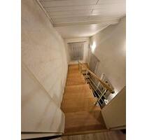 Hinterhaus über 2 Etagen zu vermieten - Erzhausen