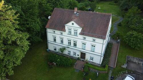 Foto - Sanierte 2-Zimmer-Wohnung mitten im Grünen
