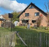 Großes Einfamilienhaus, toller Garten und vielen Möglichkeiten - Kirchlengern
