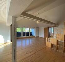 Schöne 2 ZKB Dachgeschosswohnung in zentraler Lage in Bad Hersfeld
