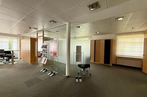 Foto - Büro-Gewerbefläche in Lilienthal – Glasbüros, Küche, Parkplätze!