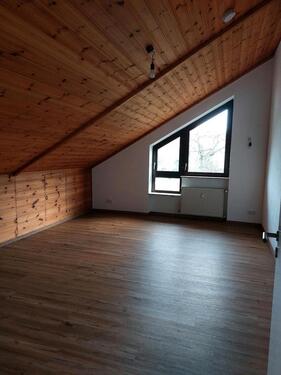 Foto - 4 Zimmer Dachgeschoßwohnung zur Miete in Laudenbach