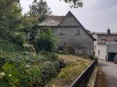 Foto - Fachwerkhaus Sanierungsfall und große Scheune, Garagen
