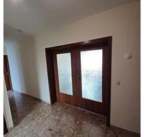 Schöningen 3 Zimmer KDB u geräumiger Flur kalt 450,-€