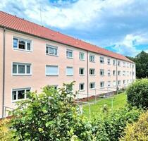 Frisch sanierte 3-Raum-Wohnung im Hochparterre in ruhiger, grüner - Hainichen