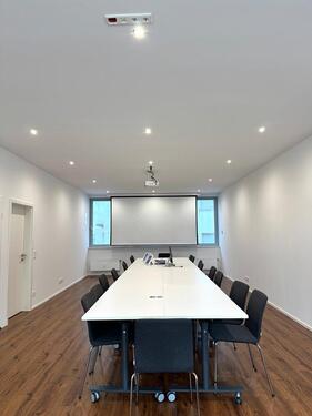 Foto - Büroeinheit mit 4 Büros, Konferenzraum, Einbauküche zu vermieten