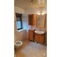 Einliegerwohnung - 355,00&nbsp;EUR Kaltmiete, ca.&nbsp; 54,00&nbsp;m&sup2; in Lößnitz (PLZ: 08294)