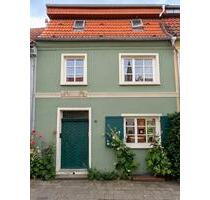Wismar Altstadt | Großzügiges Stadthaus mit Südgarten