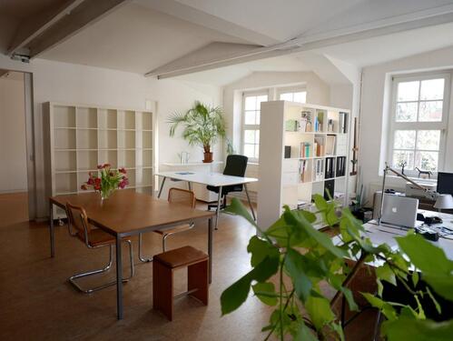 Foto - Büroplatz in kreativer Bürogemeinschaft Neustadt zum 1.1.2026