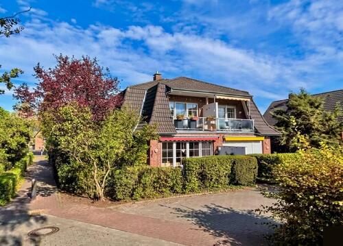 Foto - Idyllische Dachgeschoss Wohnung in ruhiger Lage (3-ZKB)