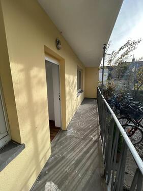 Foto - Helle 3-Z-Wohnung mit Balkon im EG (Krefeld-Zentrum)