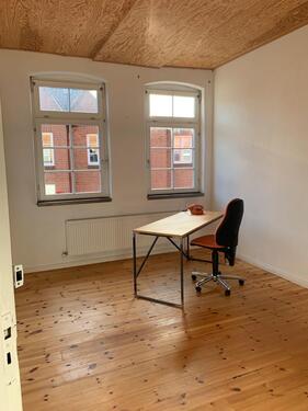 Foto - Büro, Arbeitsplätze - 175,00 EUR Kaltmiete,