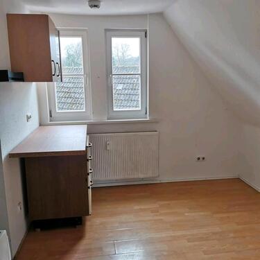 Foto - 1 Zimmer Dachgeschoßwohnung zur Miete in Wetter (Hessen)