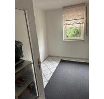 *65582 Hambach* Vermiete Gepflegte 4 - Raum Wohnung mit Balkon - Diez
