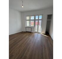 Sofort Bezugsfreie 2-Zimmer-Wohnung im Herzen von Tegel – frisch saniert mit Balkon - Berlin Reinickendorf