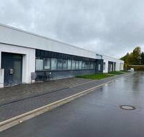 Lagerhalle (inkl. Bürofläche) in Brilon ab sofort zu vermieten