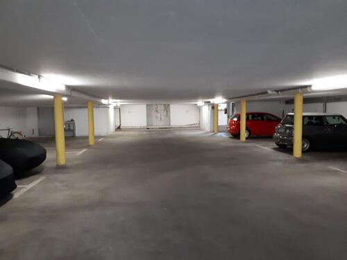 Foto - Hausen (direkt an der U6) Tiefgaragenstellplatz TG-Platz
