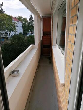 Foto - 2 Zimmer Wohnung, Wintergarten , möbliert Warmmiete