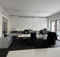 Möbliertes Büro mit einer separaten Küche in Sachsenhausen - Frankfurt am Main Süd