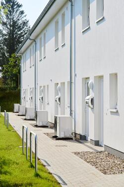 Foto - Neubau-Reihenmittelhaus mit Garten