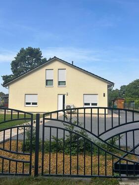 Foto - Exklusive große 2-Zimmer-Obergeschosswohnung