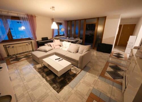Foto - 5,5 Zimmer mitten in Reutlingen – Großzügig & Zentral