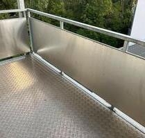 Zweitbezug nach Sanierung! 4-Zimmer mit Wanne, Balkon und Laminat in zentraler Lage! - Chemnitz Bernsdorf