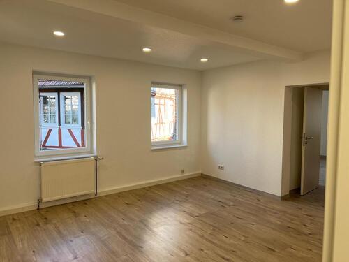 Foto - Sanierte 4-Zimmer Wohnung mit Stellplatz & Keller