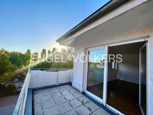 Foto - Charmante 3-Zimmer-Wohnung mit Balkon und Parkettboden in beliebter Lage von Stadtfeld Ost