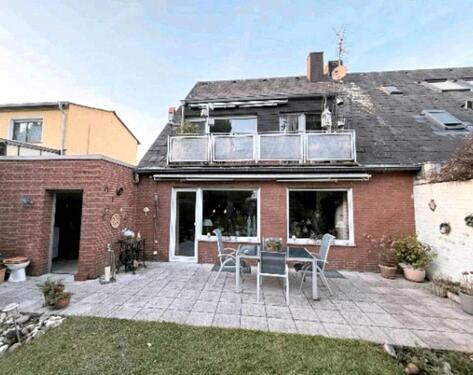 Foto - Mehrfamilienhaus, Wohnhaus in Köln zum Kaufen