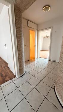 Foto - 2 12 Zimmer-Wohnung in zentraler Lage zu vermieten