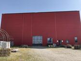 Foto - Hohe Gewerbehalle, Lager- und Produktionshalle Nähe A 96A 7, Nähe Flughafen, grosser Aussenbereich
