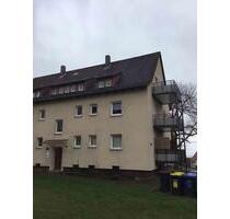 Gemütliches Nest im Dachgeschoss: 2-Zi.-Whg. mit Balkon - Petersberg