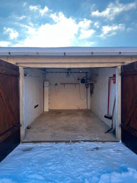 Foto - Garage Mügeln am Anger (Beispiel Bild, Garage ähnelt)