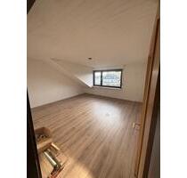 3-Zimmer Wohnung, 70 m², teils renoviert - Mönchengladbach Süd