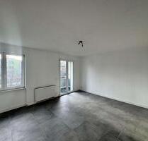 Viel Platz auf 65 m²: Freundliche 2-Zimmer-Wohnung mit Balkon - Chemnitz Ebersdorf