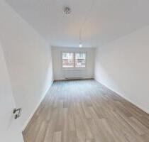 Urban gelegene 2-Raum-Wohnung mit Wanne - Chemnitz