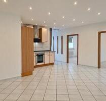 Schöne helle 3 Zimmerwohnung mit Terrasse in Fellbach