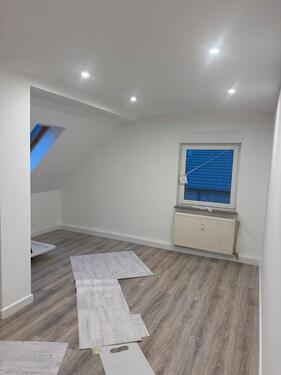 Foto - 2 Zimmer DG Wohnung - 900,00&nbsp;EUR Kaltmiete, ca.&nbsp; 60,00&nbsp;m&sup2;