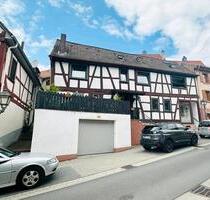 FACHWERKHAUS OHNE DENKMALSCHUTZ MIT 3 EINHEITEN - Nidderau