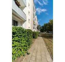 Hereinspaziert in diese schöne 3-Raum-Wohnung mit Balkon. - Schönebeck (Elbe)