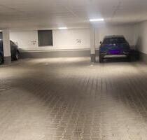 Tiefgaragenstellplatz Nähe Mirbachplatz mit Auto-Aufzug - Berlin Pankow