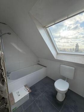 Foto - 2-Zimmer-Wohnung, 54 m², komplett saniert, ab 01.01.2026