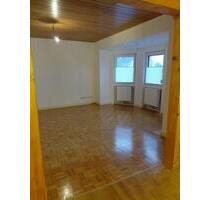 Schön Altbauwohnung mit Einbauküche - Namborn