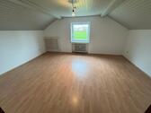Foto - Helle 2-Zimmer-Dachgeschosswohnung