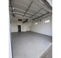 Halle Garage Stellplatz Lager Werkstatt mit ausreichend Lagerfläche - Treuen