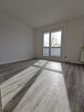 Foto - ** schön geschnittene 3 raum Wohnung, außerhalb von Dessau, ruhig gelegen ! **